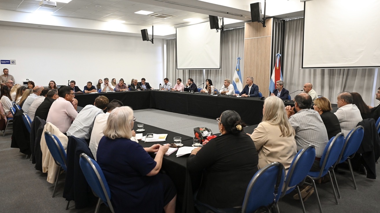 Frigerio se reunió con legisladores para avanzar en una reforma previsional
