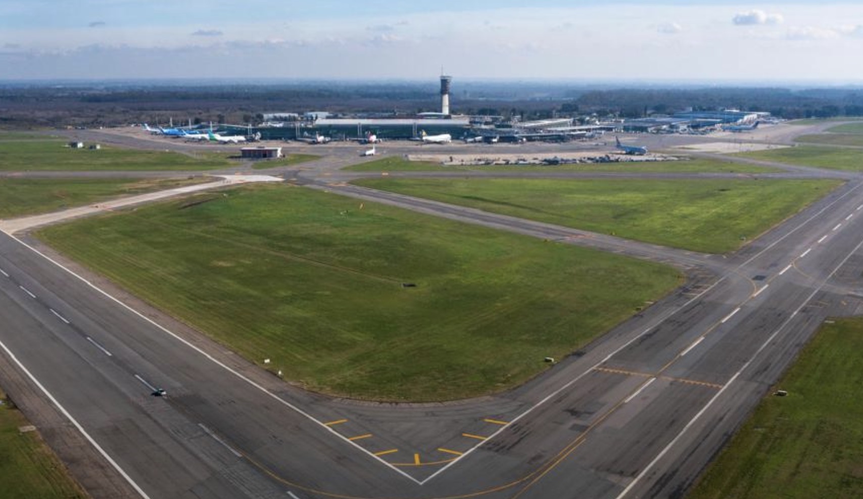 Ezeiza operará con una sola pista durante 18 días