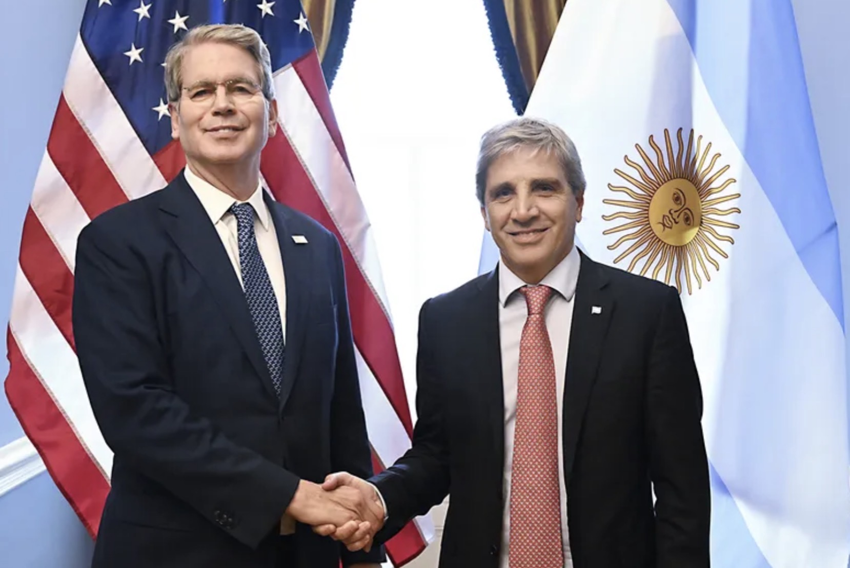 EE.UU. acordó un swap de US$20.000 millones y respaldó la política de Milei