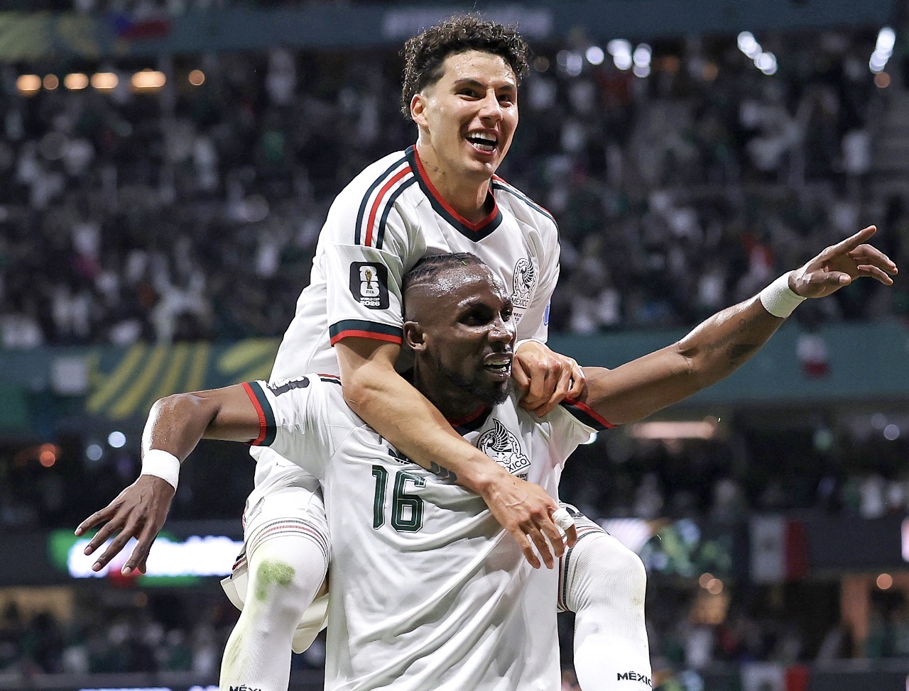 México hizo historia: ganó tres partidos de la fase de grupos por primera vez