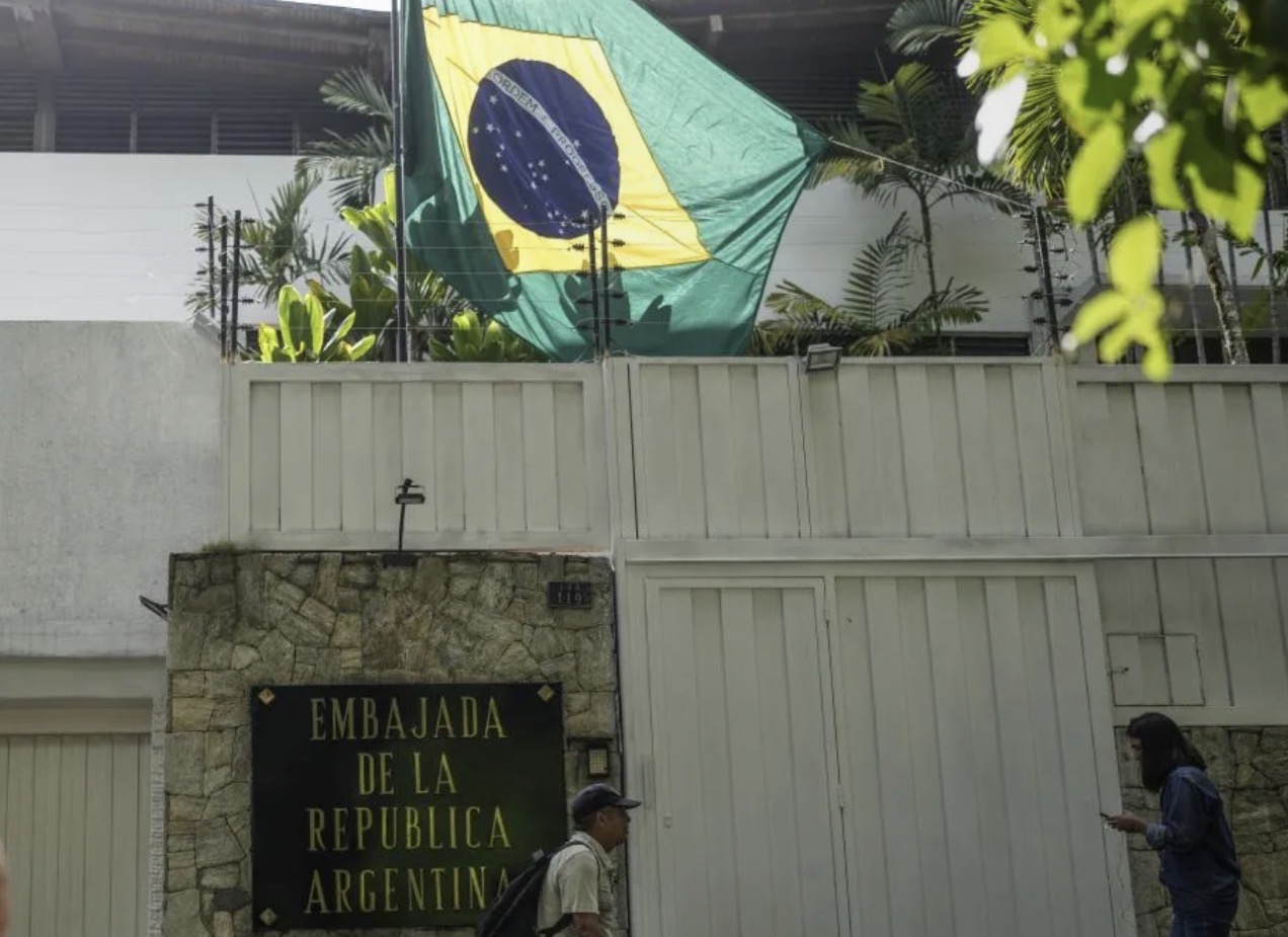 Brasil abandona la custodia de la Embajada de Argentina en Venezuela