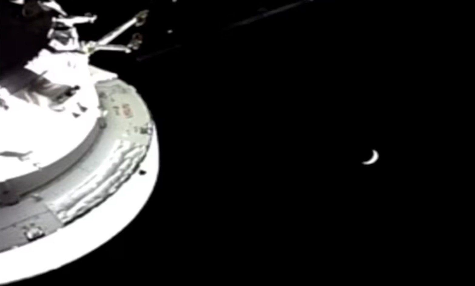 Astronautas de Artemis II se convierten en los humanos que más lejos han viajado