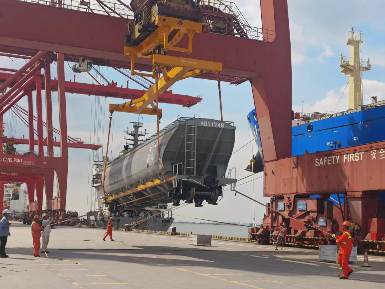Refuerzan el sistema ferroviario con nuevos vagones para el agro