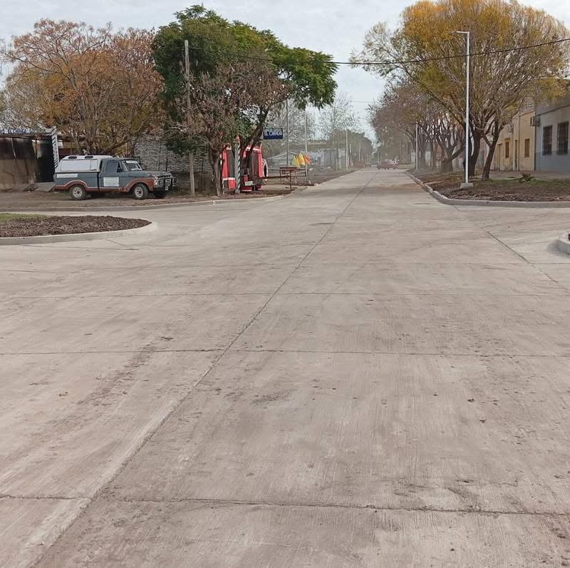 Habilitaron al tránsito un nuevo tramo pavimentado de calle La Central