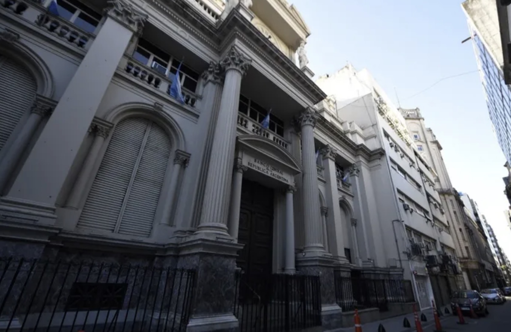 El Banco Central flexibilizó el cepo cambiario para un sector clave