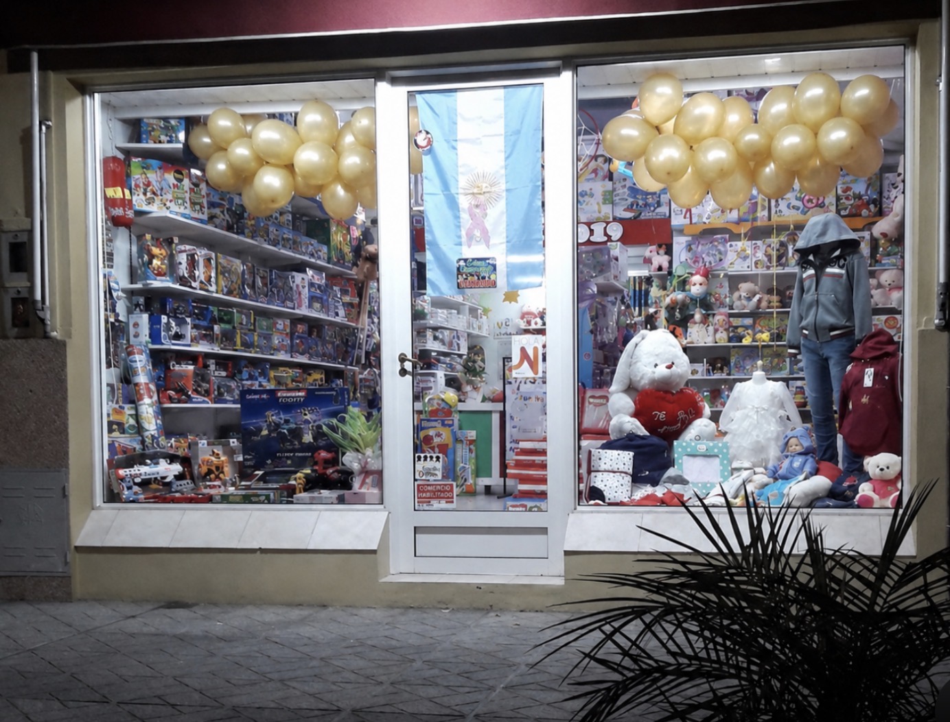 Cierra tradicional casa comercial 