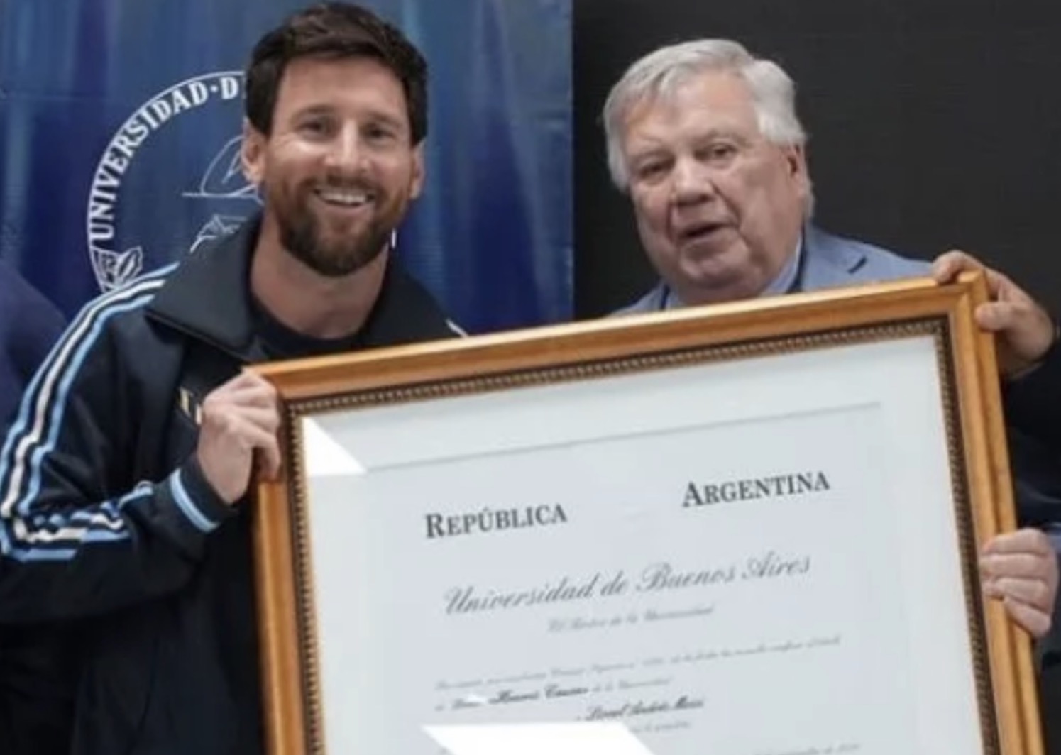 Messi fue distinguido con el Doctorado Honoris Causa de la UBA