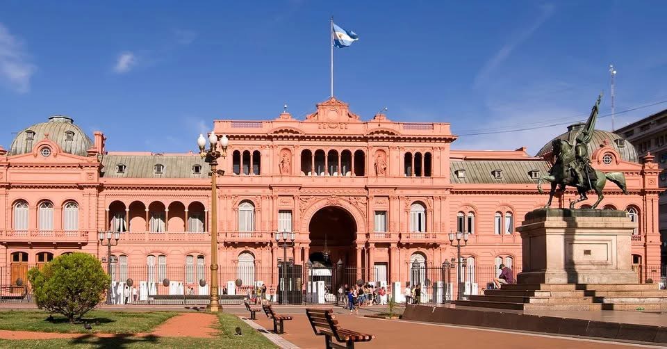El Gobierno confirmó días no laborables para estatales
