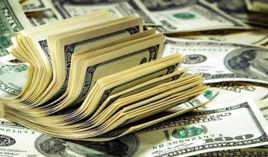 La compra de dólares alcanzó US$ 2.853 millones en agosto