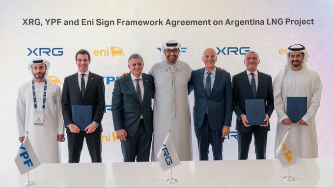YPF dio un paso clave para sumar a ADNOC al proyecto Argentina LNG