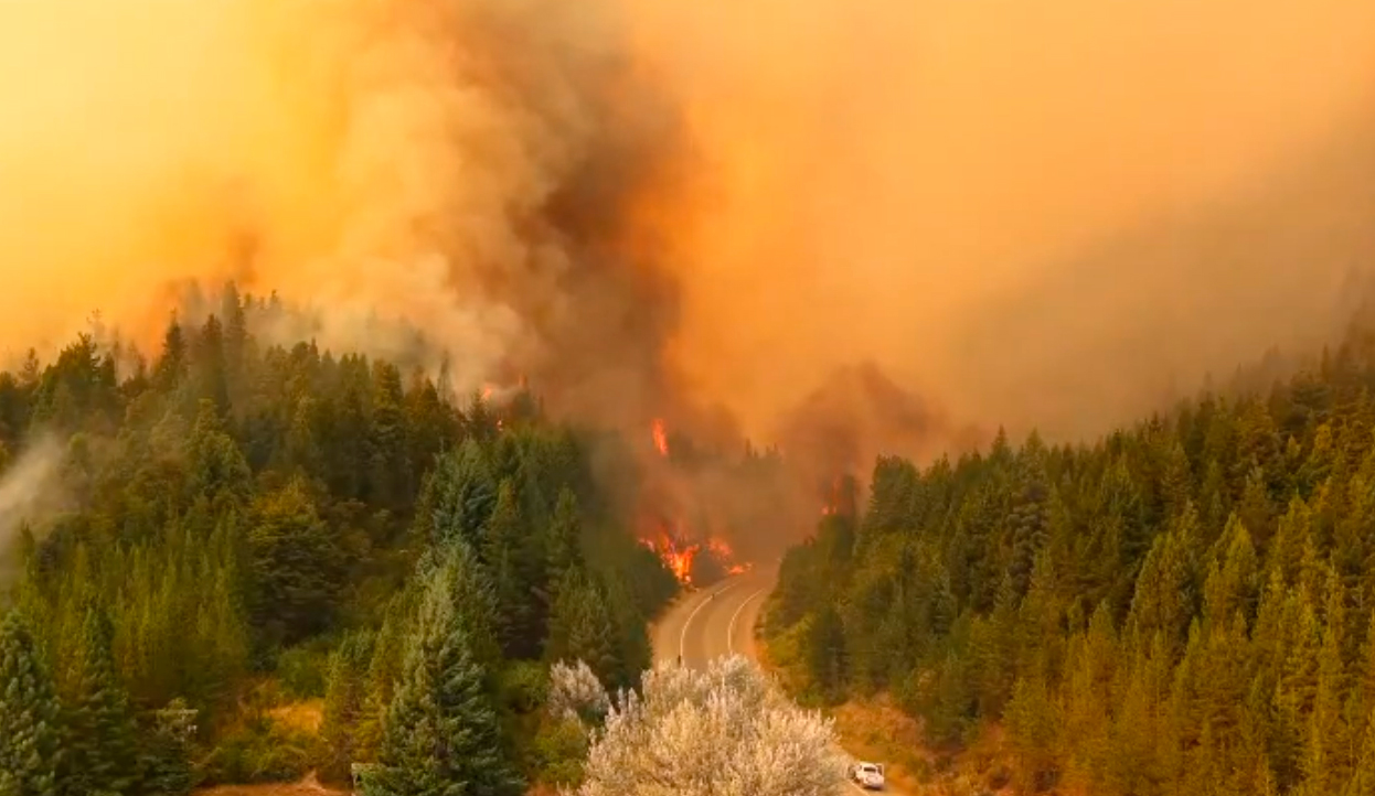 Incendios en Chubut rodean una zona poblada