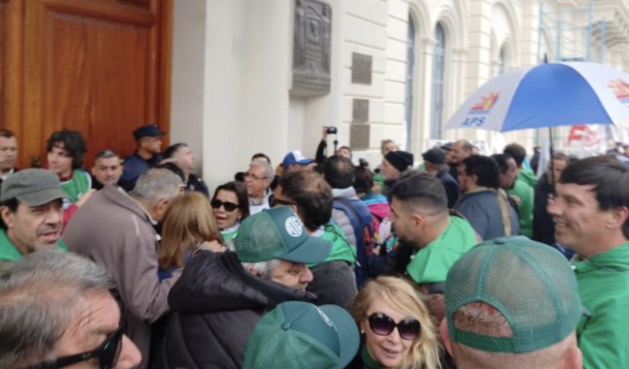 Gremios volvieron a manifestarse contra la reforma previsional