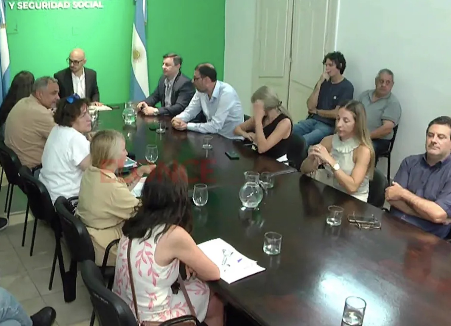 El Gobierno acordó con gremios un nuevo instructivo de recategorizaciones 