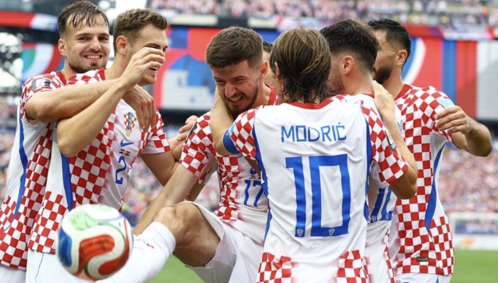 Croacia derrota a Ghana y califica como segundo del Grupo L