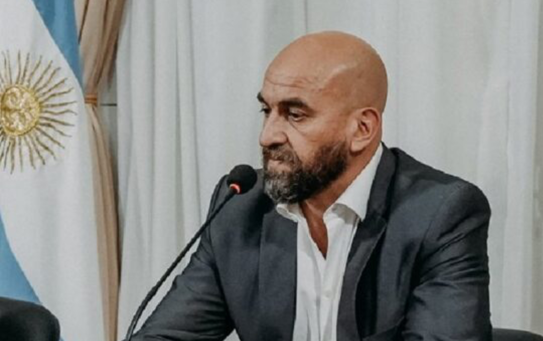 Denuncian a las autoridades del IOSPER por contrataciones irregulares