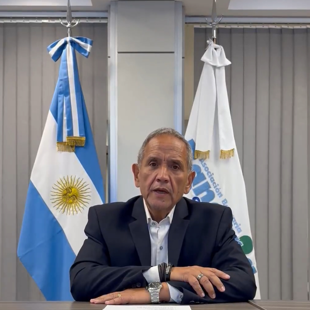 La Bancaria acordó otra suba salarial y el sueldo inicial supera $1.8 millones