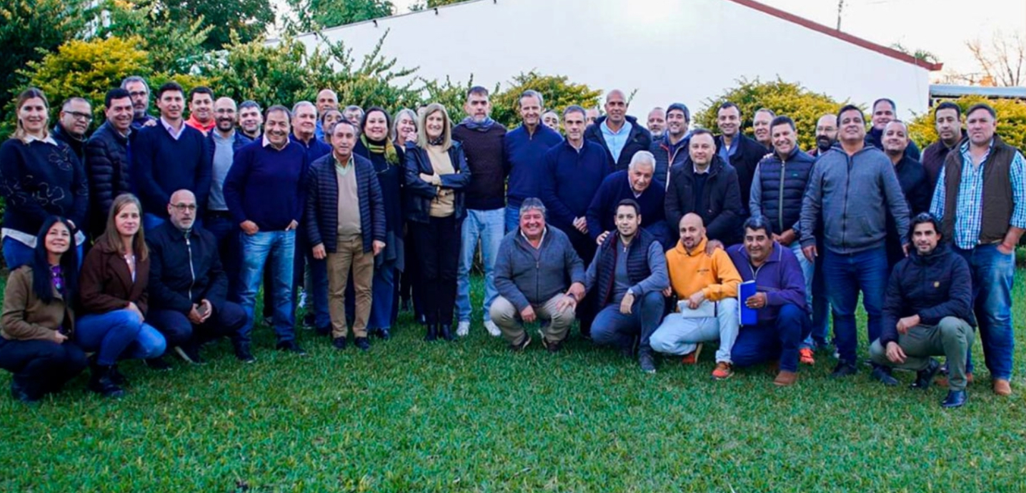 Intendentes del PJ cierran filas en torno a Bahl y Michel para las legislativas