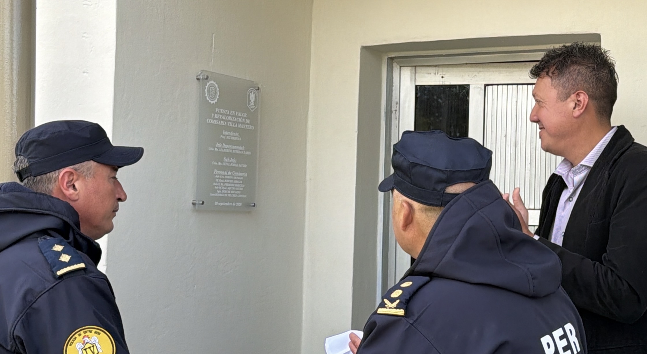Villa Mantero: pusieron en valor Comisaría y homenajearon a la Oficial Borche