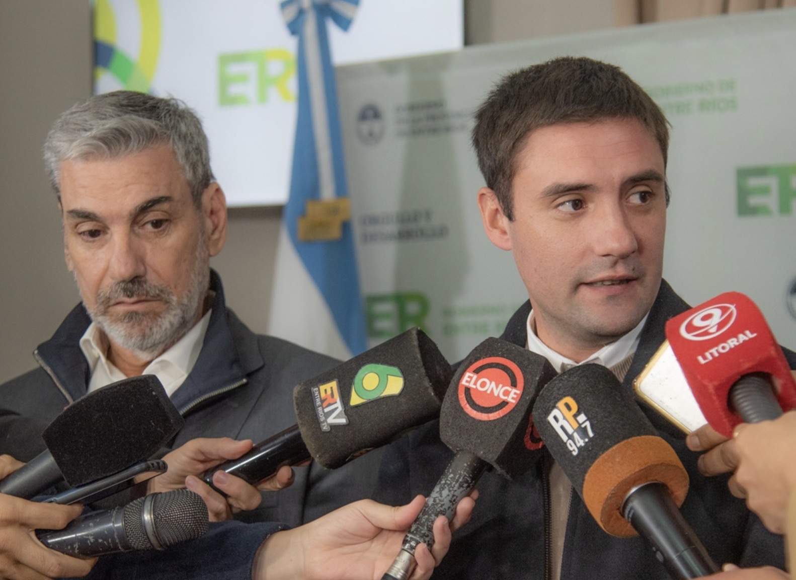 El gobierno anuncia un programa para aliviar deudas de estatales
