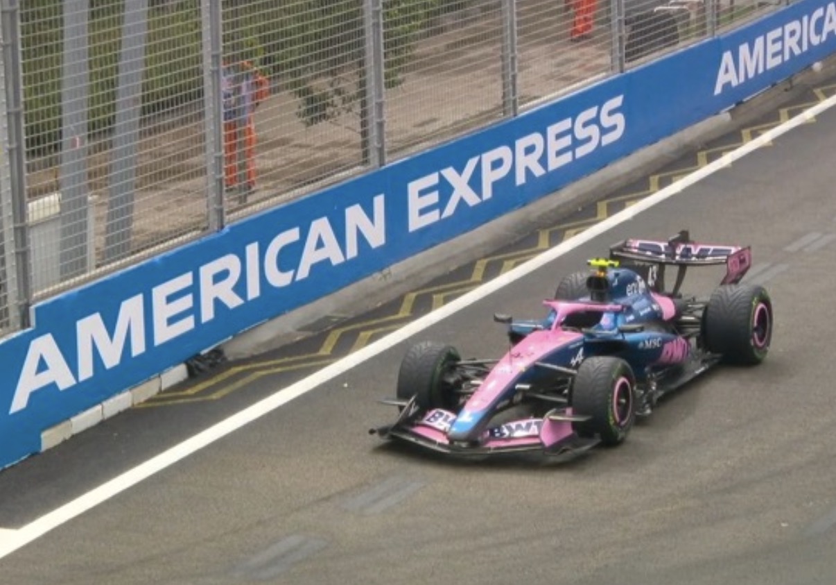 Colapinto abandonó en Singapur la sprint