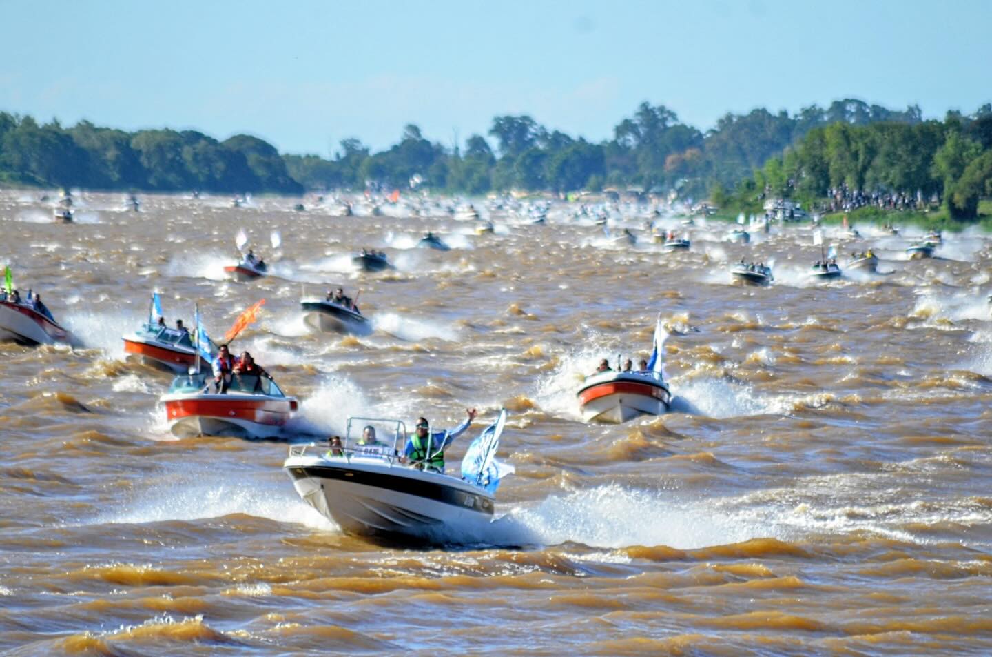 Goya vivió una fiesta total con el "Mundial de Pesca"  