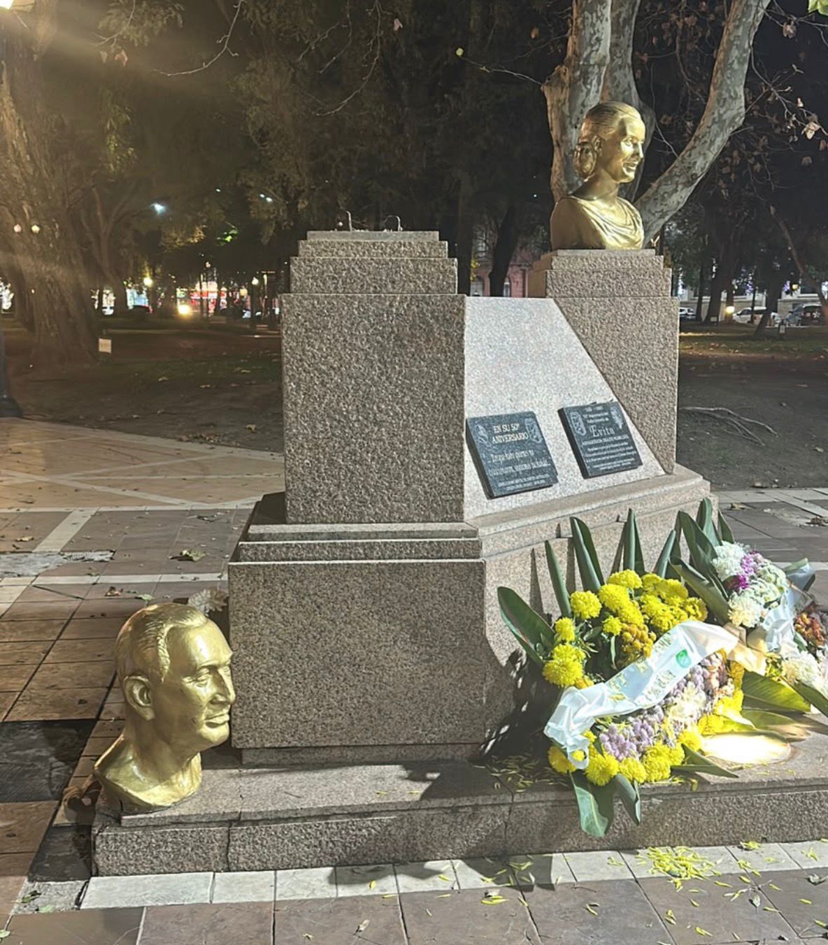 El PJ repudió el ataque al busto de Perón