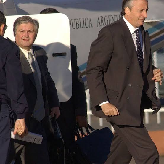 Expiloto de Kirchner reveló vuelos exclusivos para Muñoz