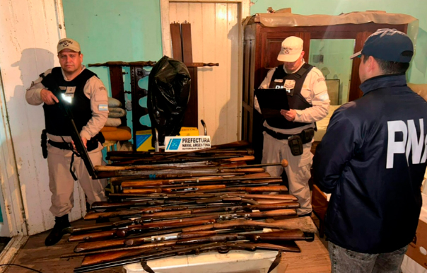 Desarticularon un arsenal ilegal en Pueblo Liebig
