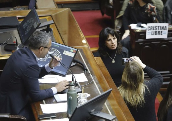 Escándalo en Diputados, levantan sesión en medio de gritos y acusaciones