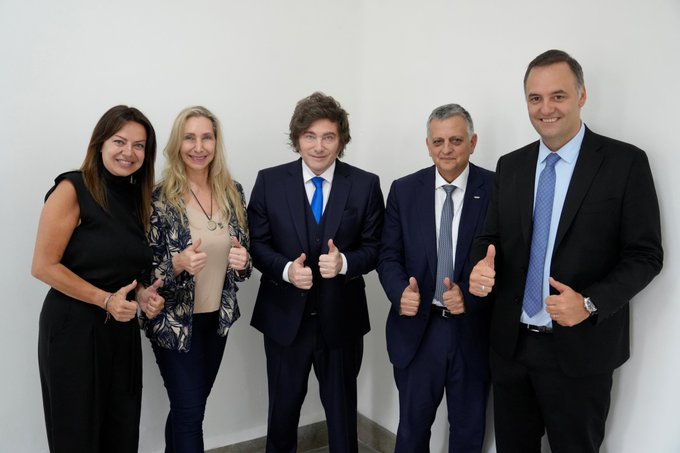Argentina logra un fallo en el juicio por YPF y evita una millonaria condena