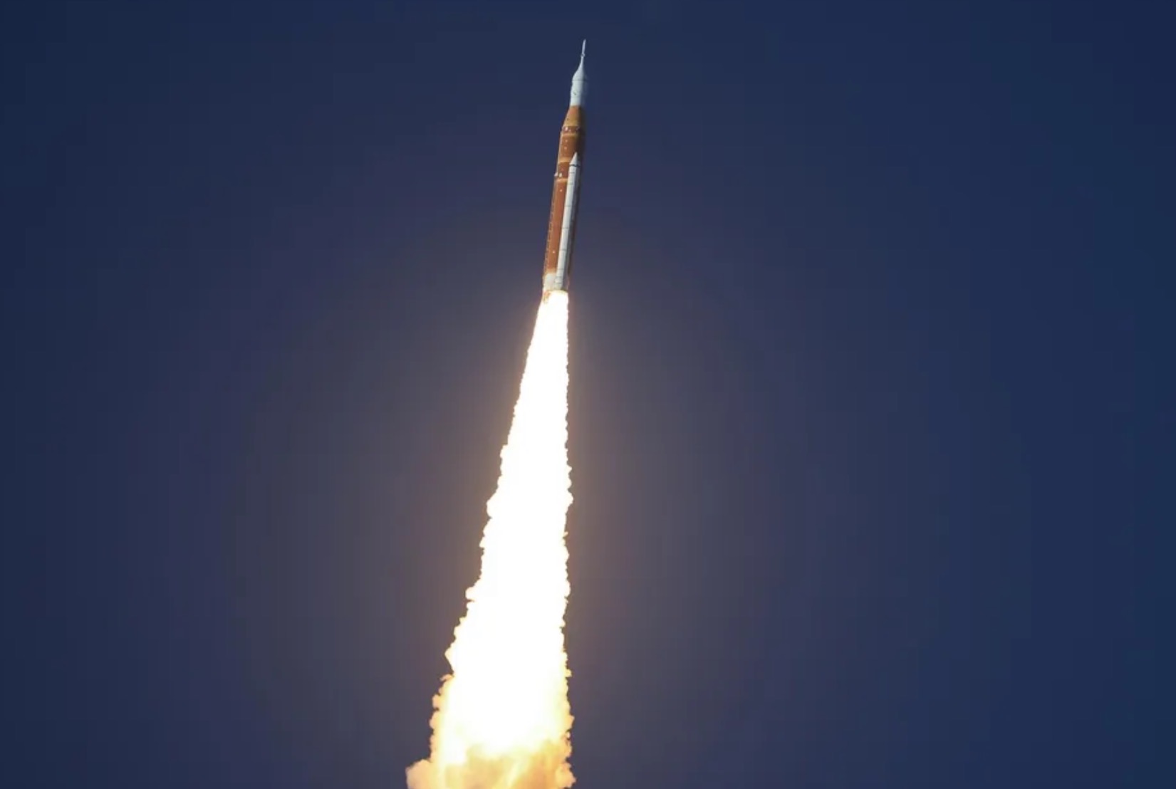 Despegó la misión Artemis II rumbo a la Luna con cuatro astronautas