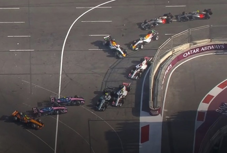 Colapinto chocó y abandonó en el Gran Premio de Azerbaiyán