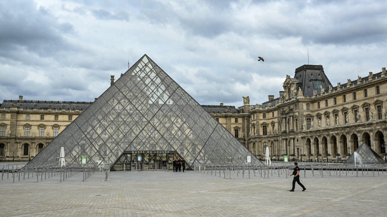 Robo cinematográfico en el Louvre