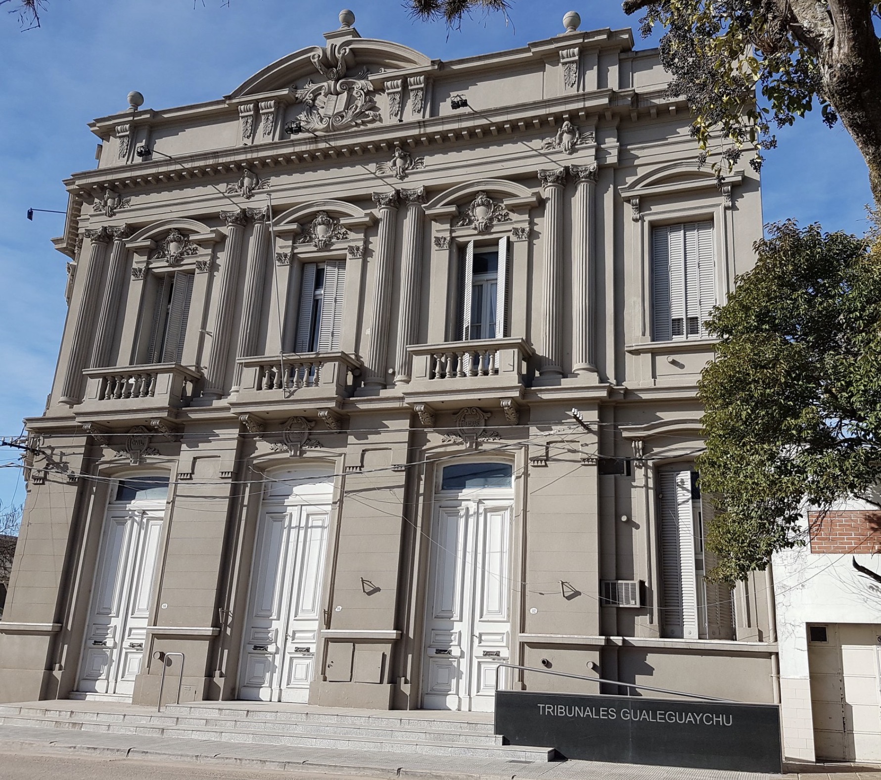 Condenaron a dos hombres por abusar de una niña en Urdinarrain