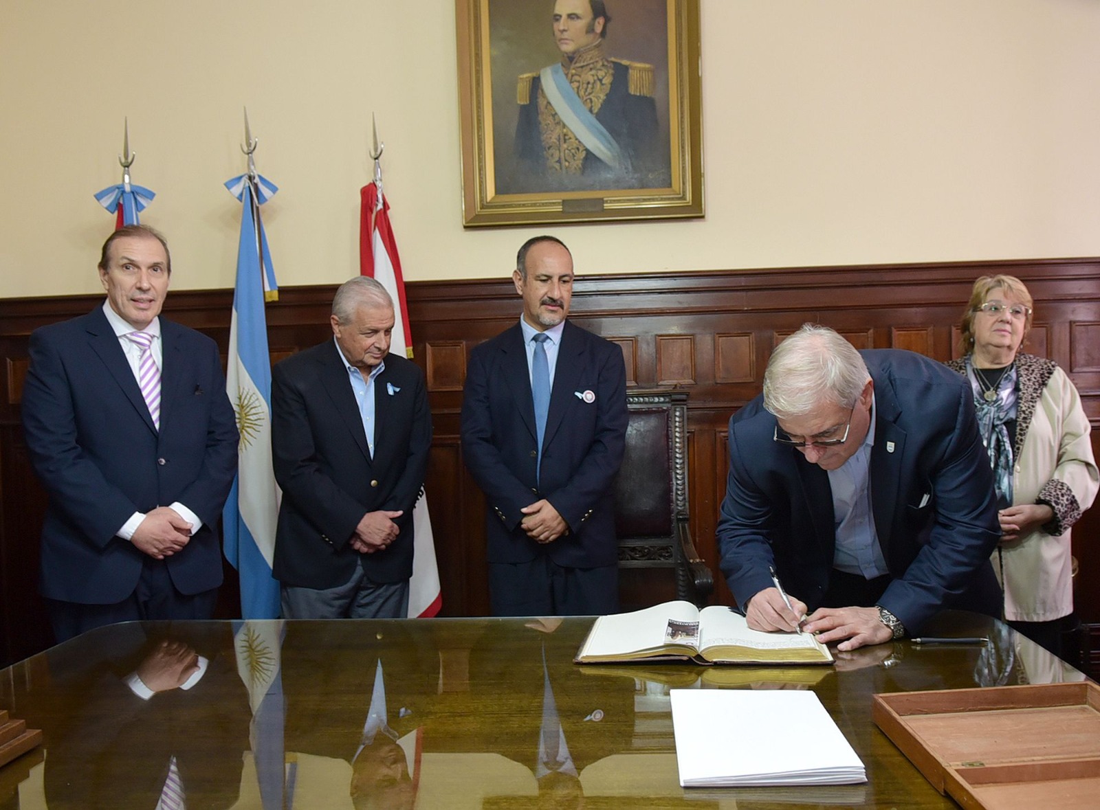 Mario Moccia visita Concepción del Uruguay en el marco del Día Olímpico