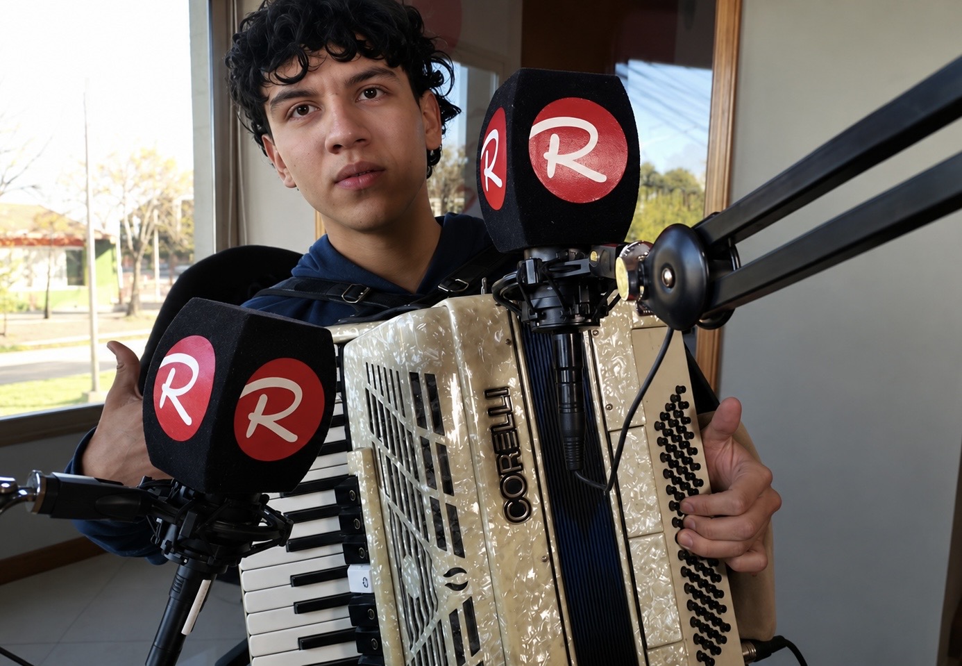 Telentoso músico local atesora legado de leyenda de la música