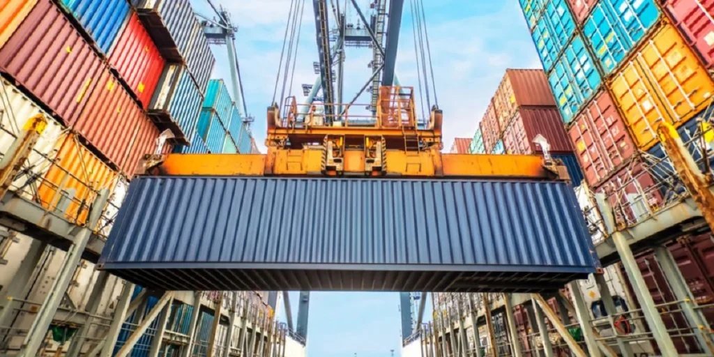 El Gobierno reduce retenciones a unos 1.000 productos industriales
