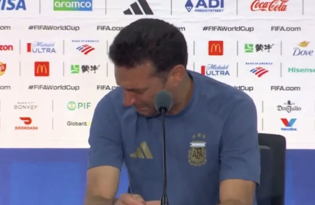 Scaloni se quebró al hablar de su futuro