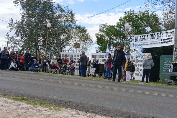 Marcha binacional en defensa del río Uruguay: "Sin agua no hay vida"