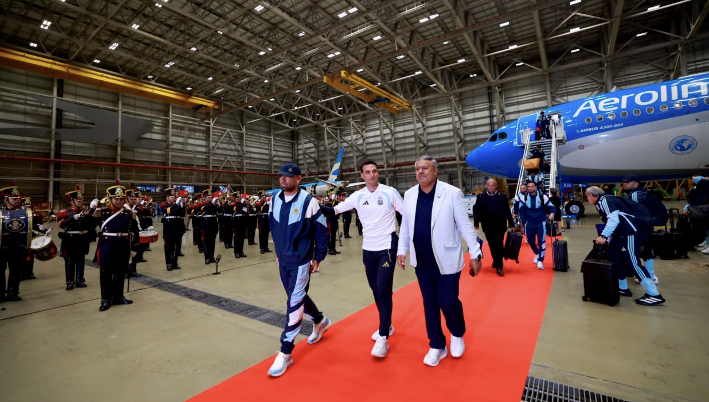 La Selección Argentina regresó al país tras el Mundial 