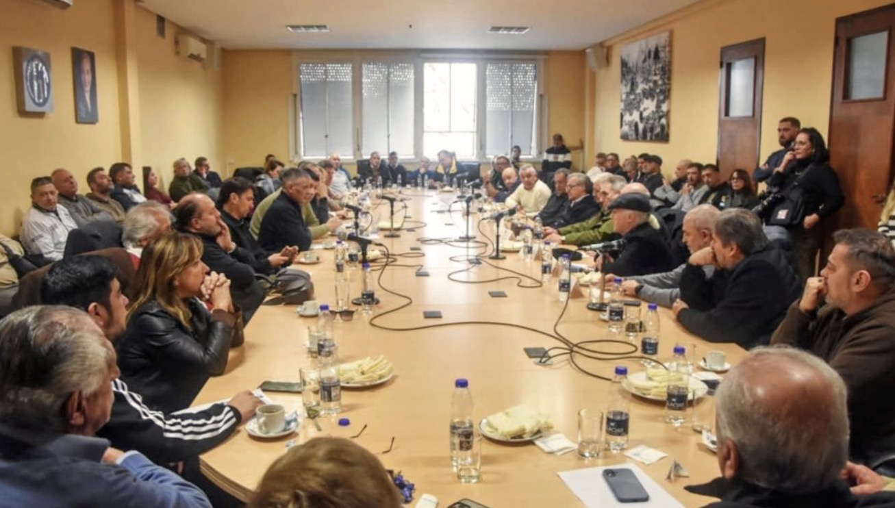 La CGT y las dos CTA acordaron un plan de lucha conjunto
