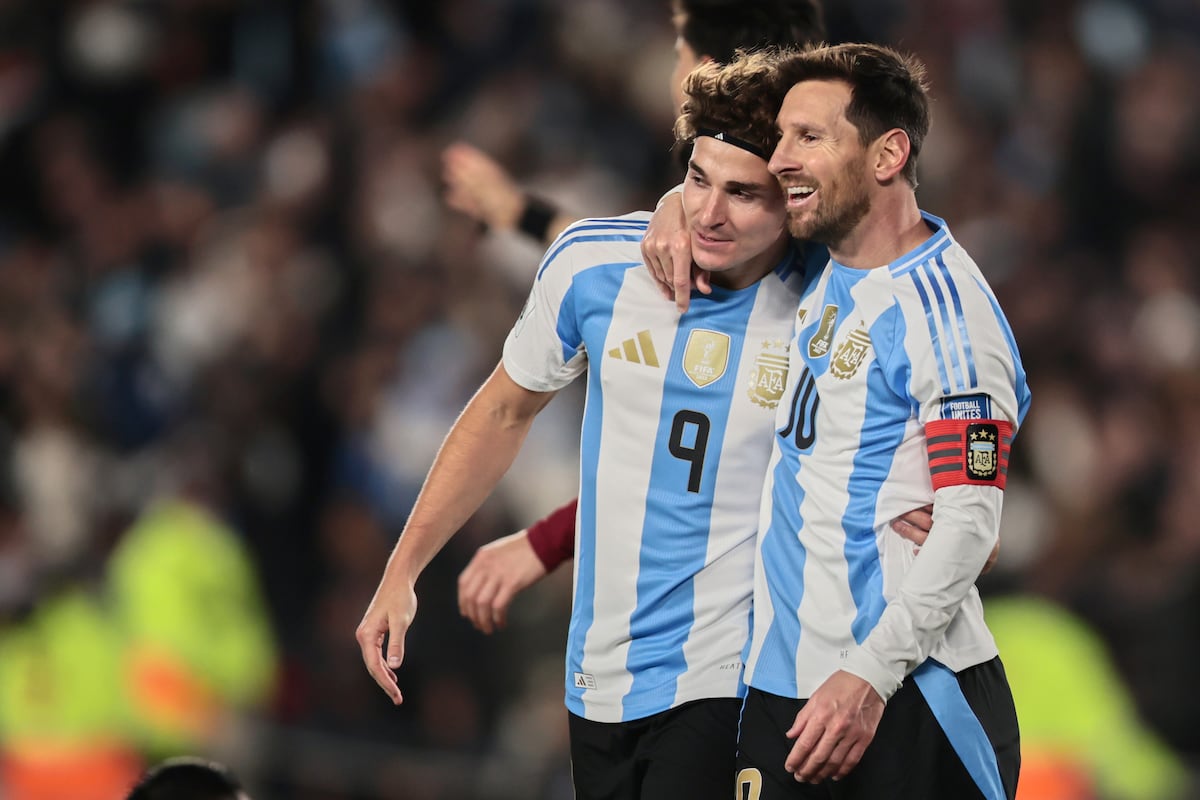 La Selección goleó a Venezuela 
