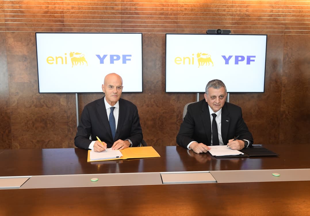 YPF y ENI firmaron un acuerdo clave para el proyecto de GNL en la Argentina