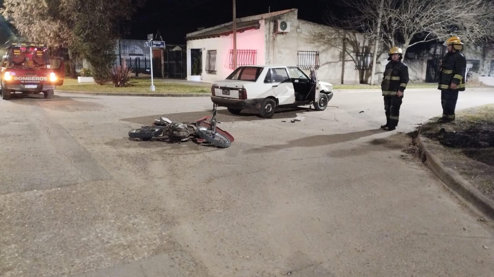 Tres personas hospitalizadas tras un choque