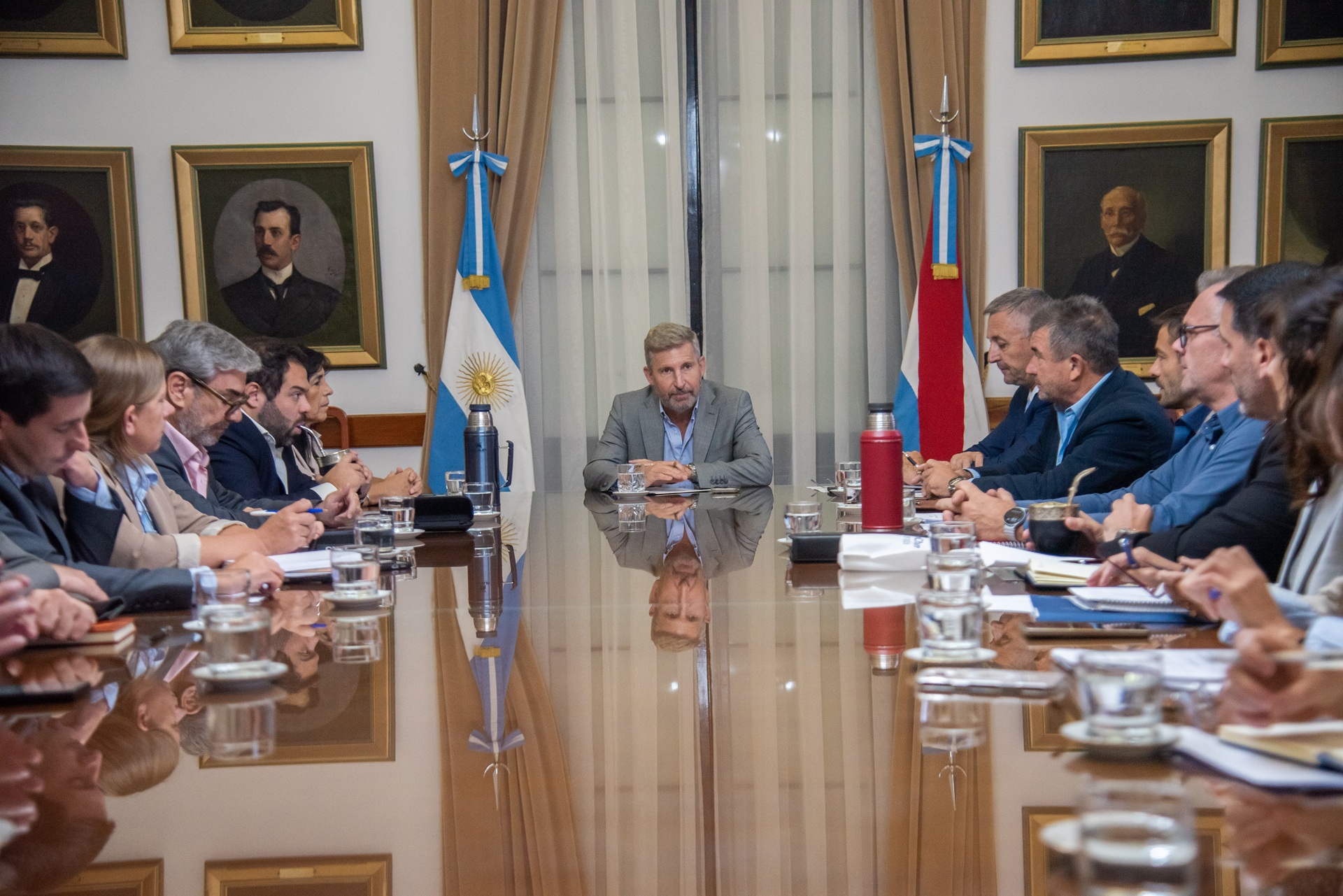 Frigerio encabezó una nueva reunión de gabinete