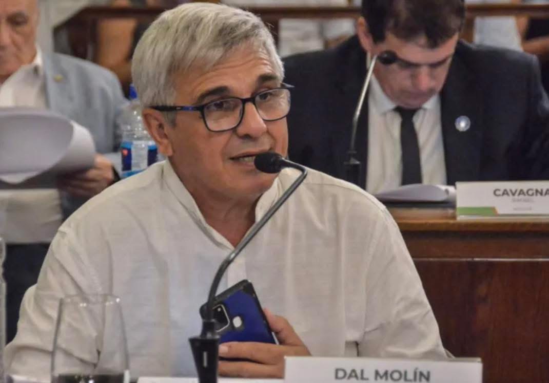 Dal Molín rechazó críticas del PJ y defendió la política de deuda provincial