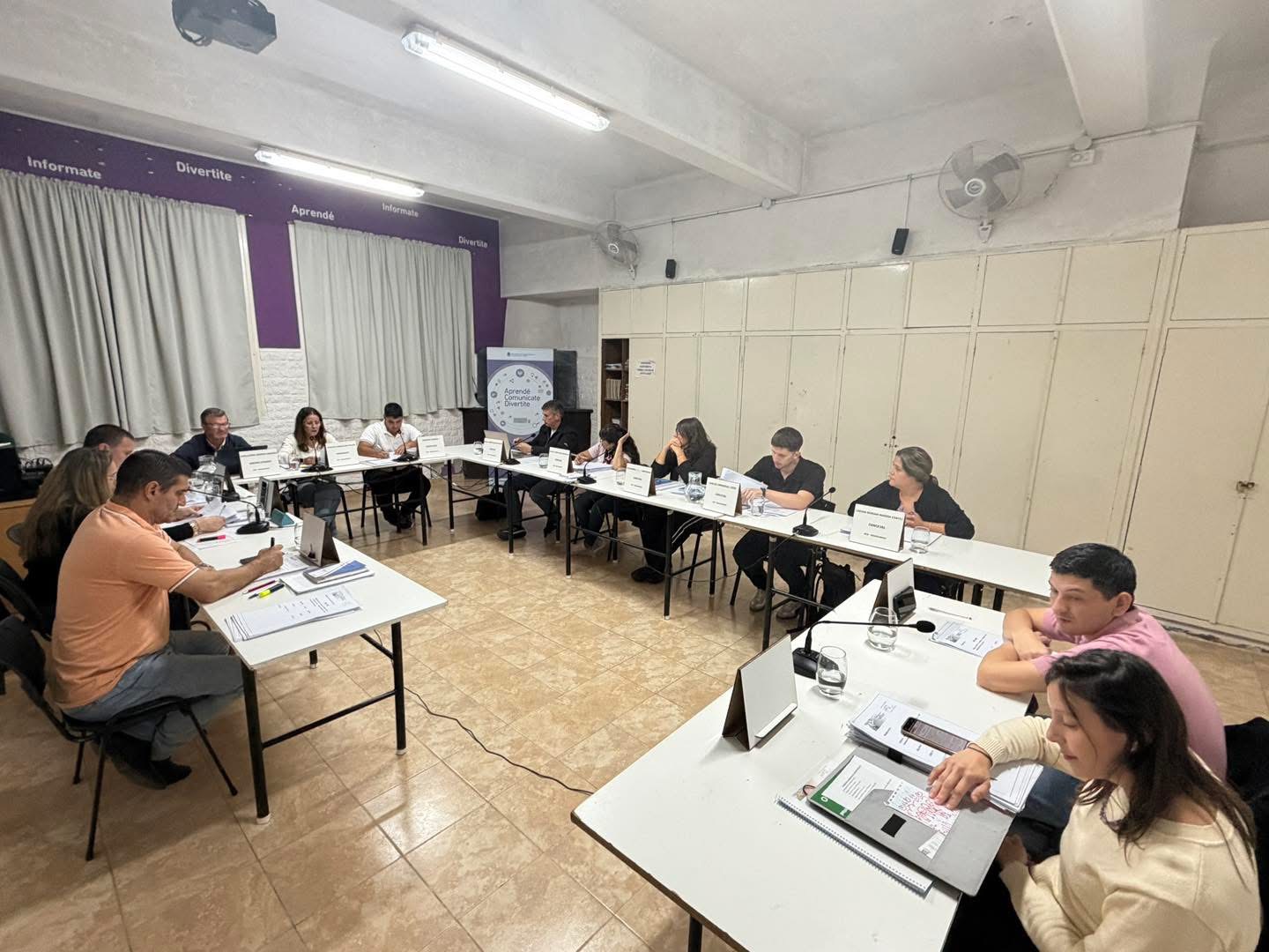 Cruce en el Concejo: educación, transporte y responsabilidades del Estado