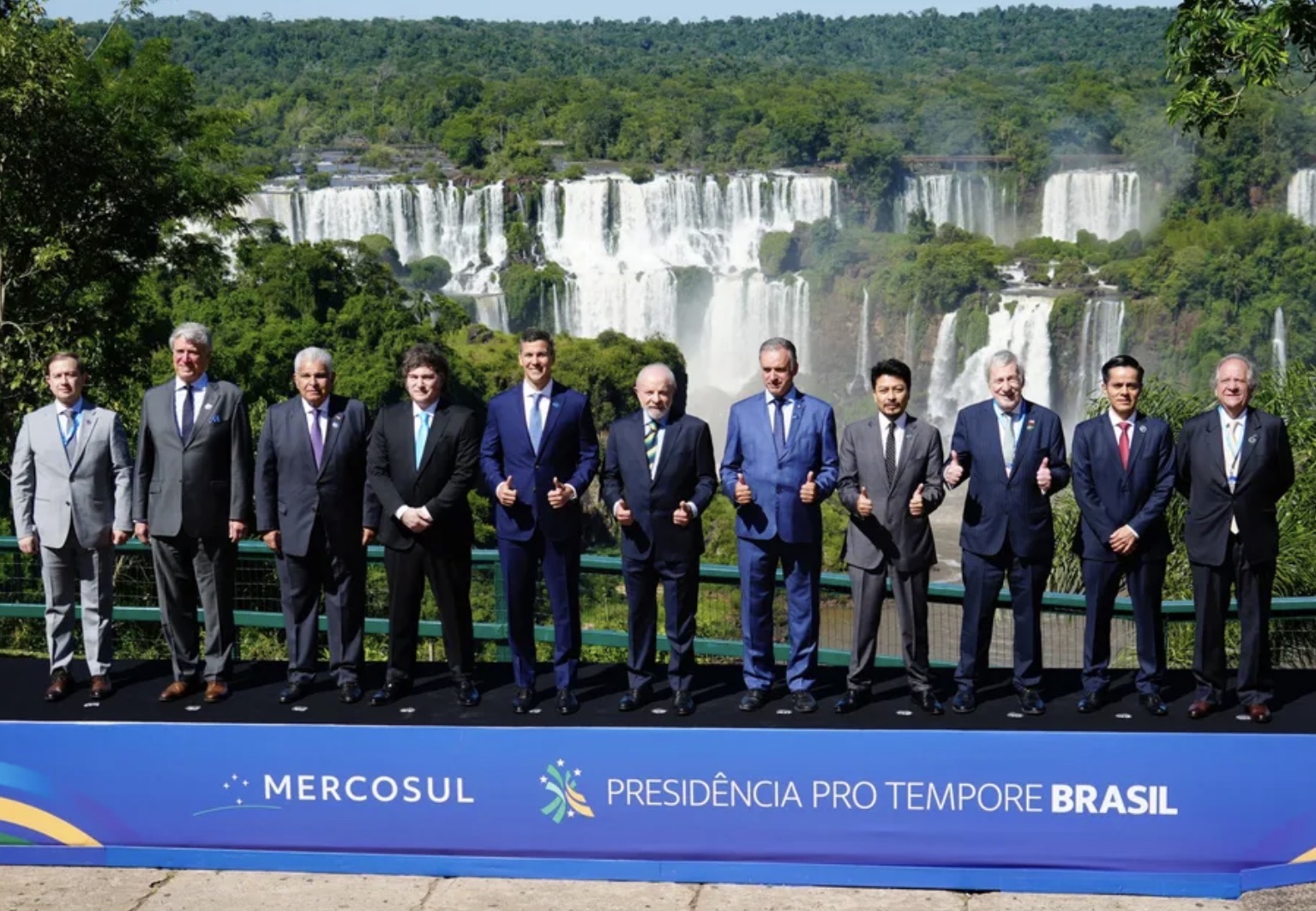 Milei participó de la cumbre del Mercosur en Brasil