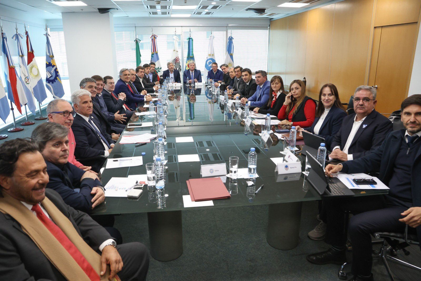 Nación presentó su propuesta, pero las provincias insisten con más federalismo