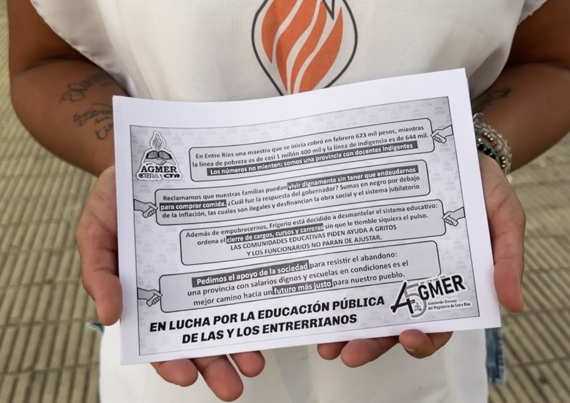 Docentes y jubilados se manifestaron juntos en Basavilbaso